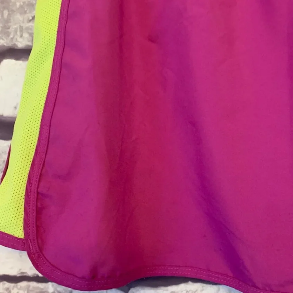 Reebok Purple & Yellow Skort Size M